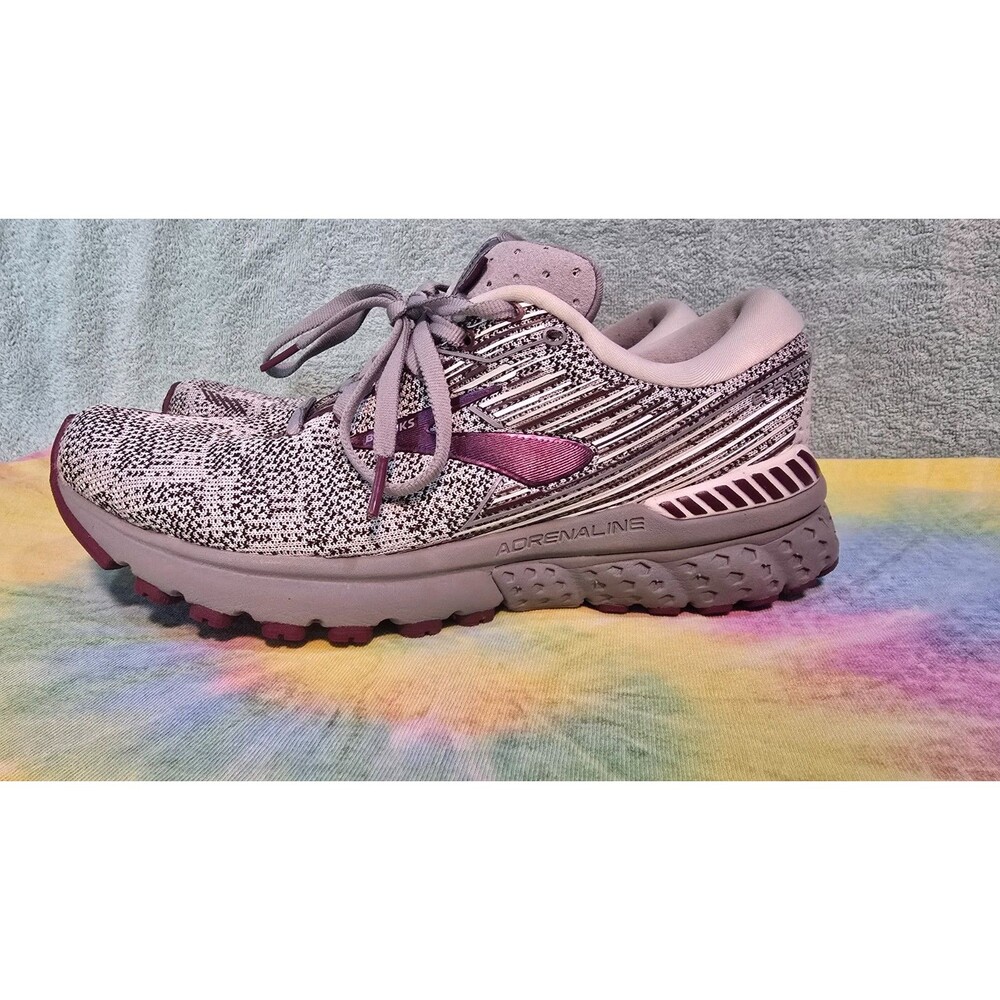 Brooks Adrenaline GTS 19 Women 7 B Gray Purple Running Shoes 1202841B061